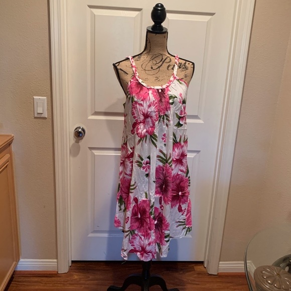 India Boutique Dresses & Skirts - White dress with pink hibiscus floral print